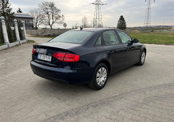 Audi A4 cena 31900 przebieg: 194000, rok produkcji 2010 z Koszalin małe 154